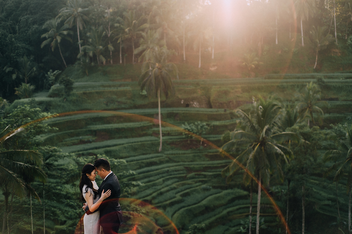 prewedding-engagement-diktatphotograpgy-preweddinginbali-tegalalang-ubud-tegenungun-airterjun-jimbaran-11
