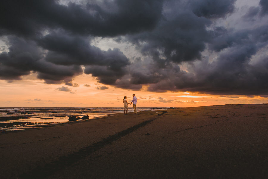 bali wedding destination-wedding in bali - bali photographer - pantai lima estate - profesional bali wedding photographer - diktatphotography - ade + sam - 53