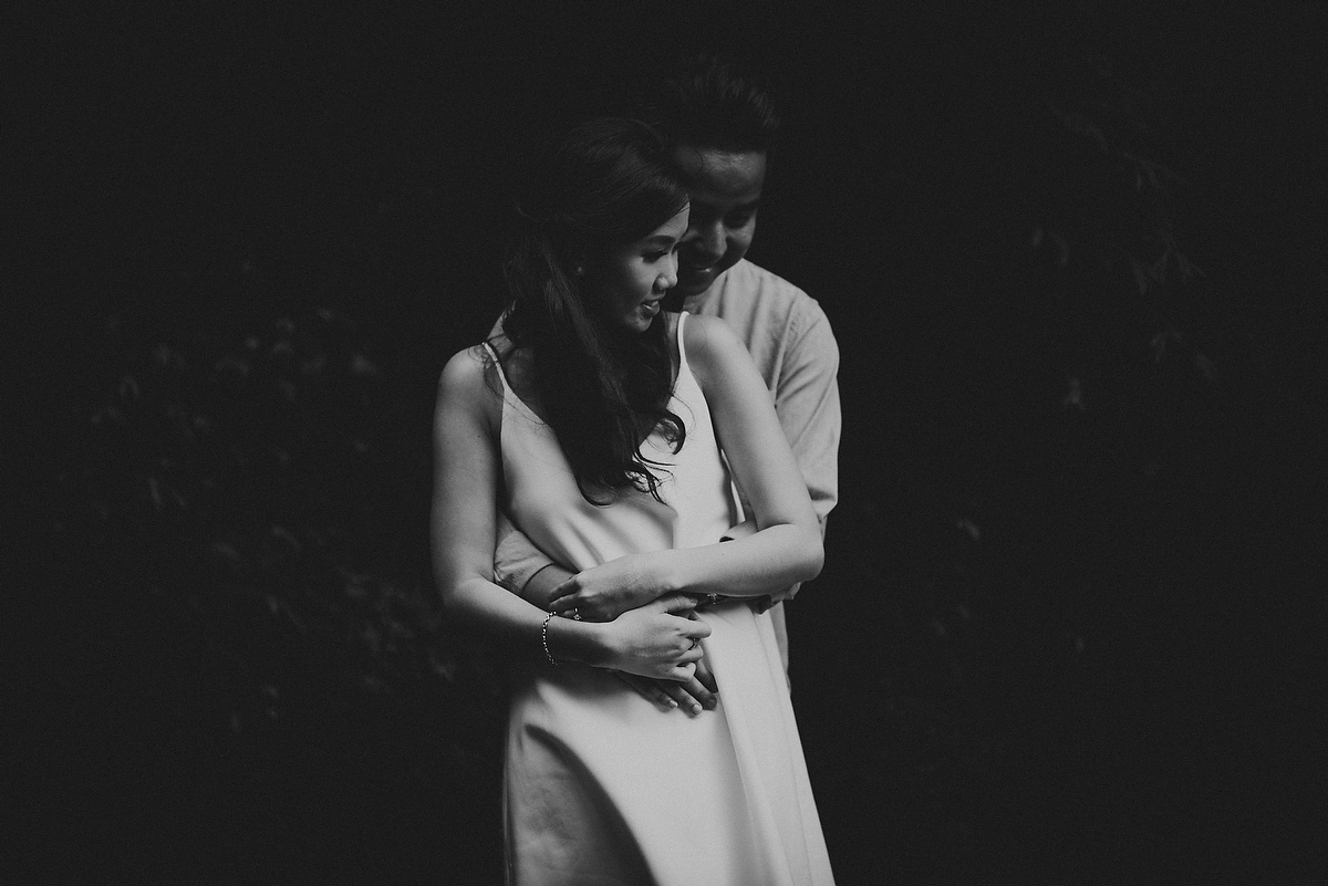 preweddinginbali-engagementinbali-tamblingan-canggu-diktatphotography-17