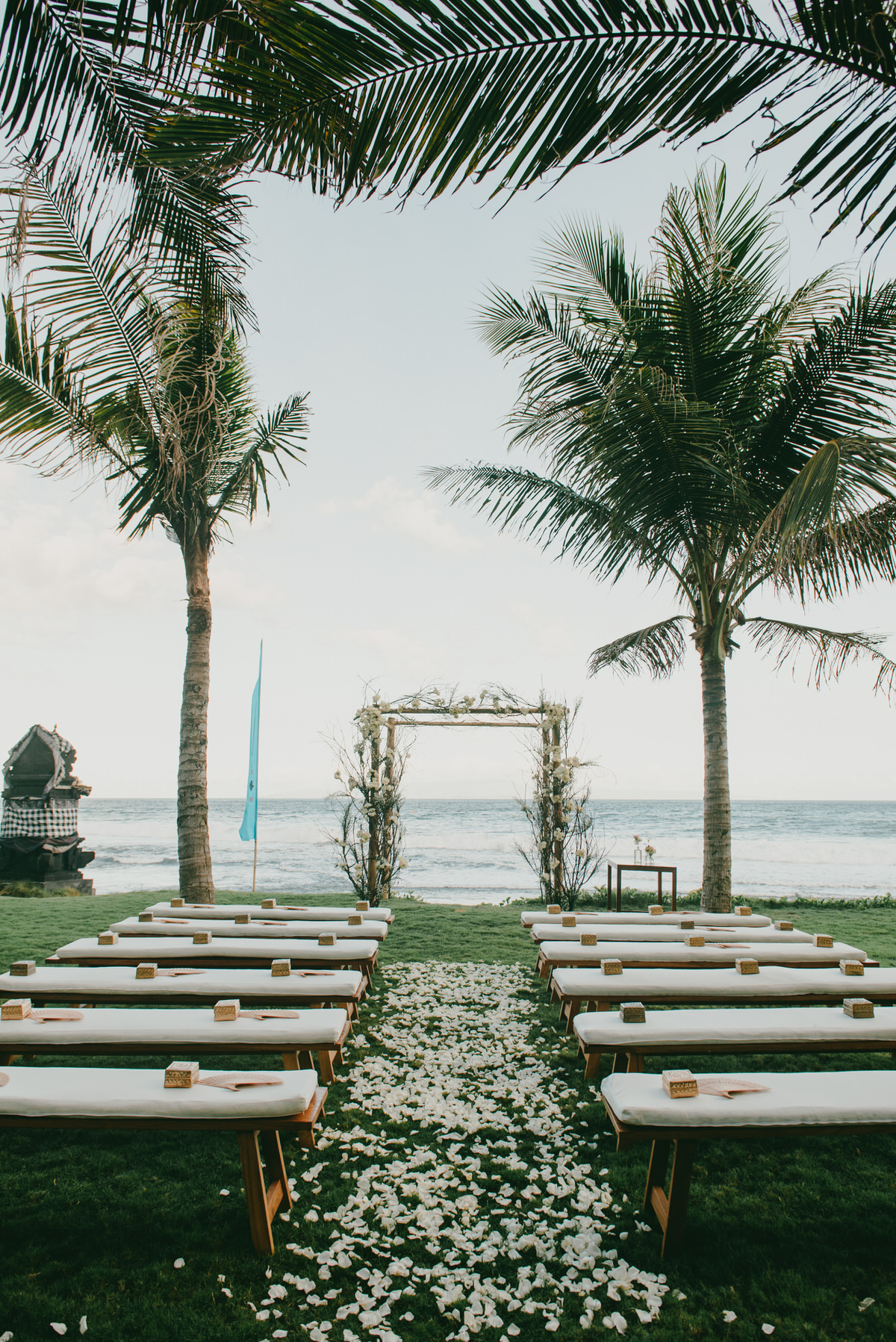 bali wedding destination-wedding in bali - bali photographer - komune beach club - profesional bali wedding photographer - diktatphotography - Jess & Craig - 52