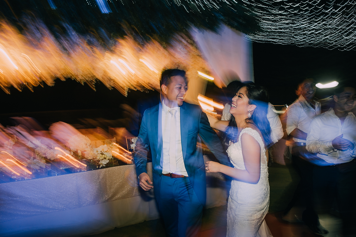 wedding-aprilia-chris-theedge-uluwatu-diktatphotography-weddinginbali-weddingdestination-121