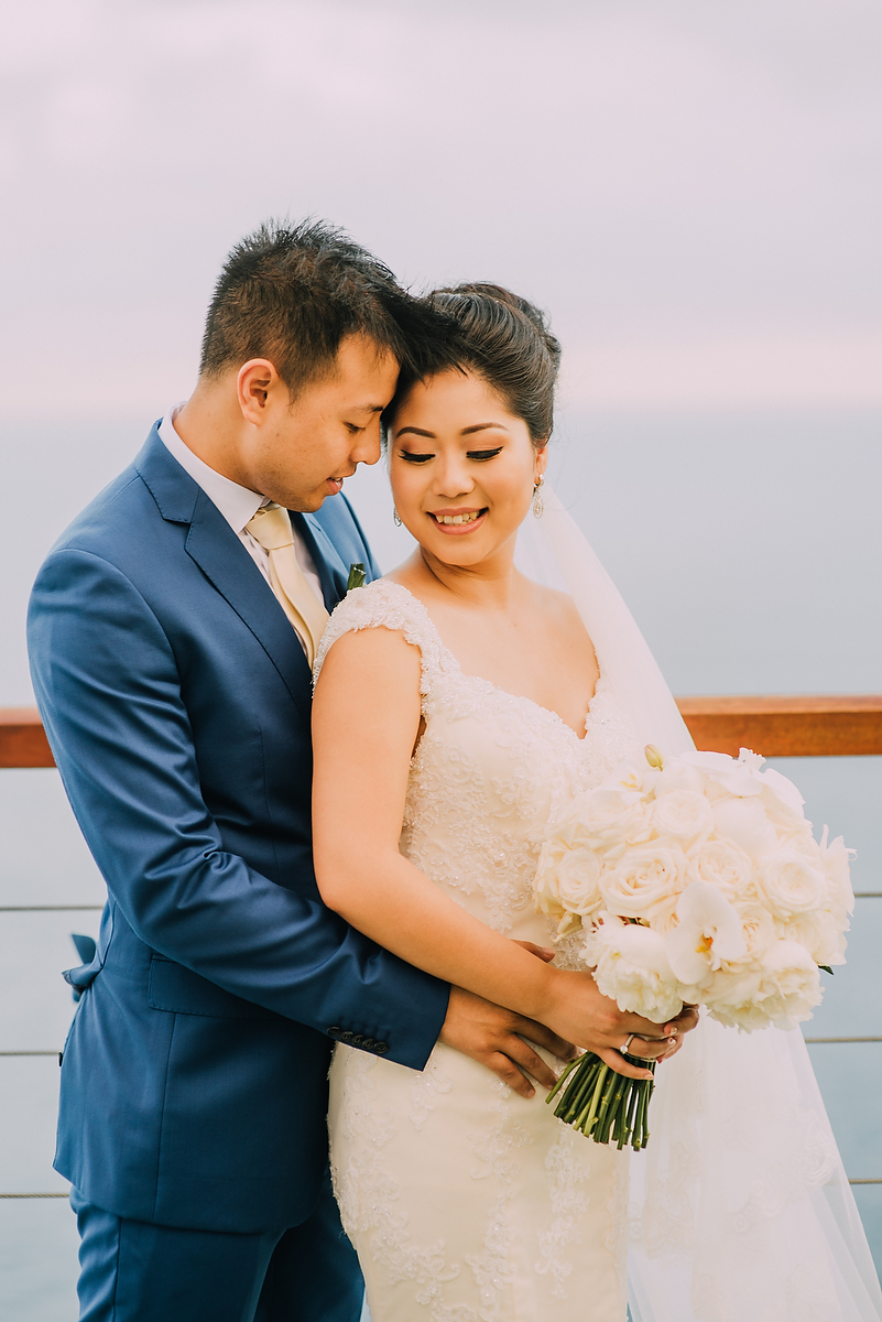 wedding-aprilia-chris-theedge-uluwatu-diktatphotography-weddinginbali-weddingdestination-71