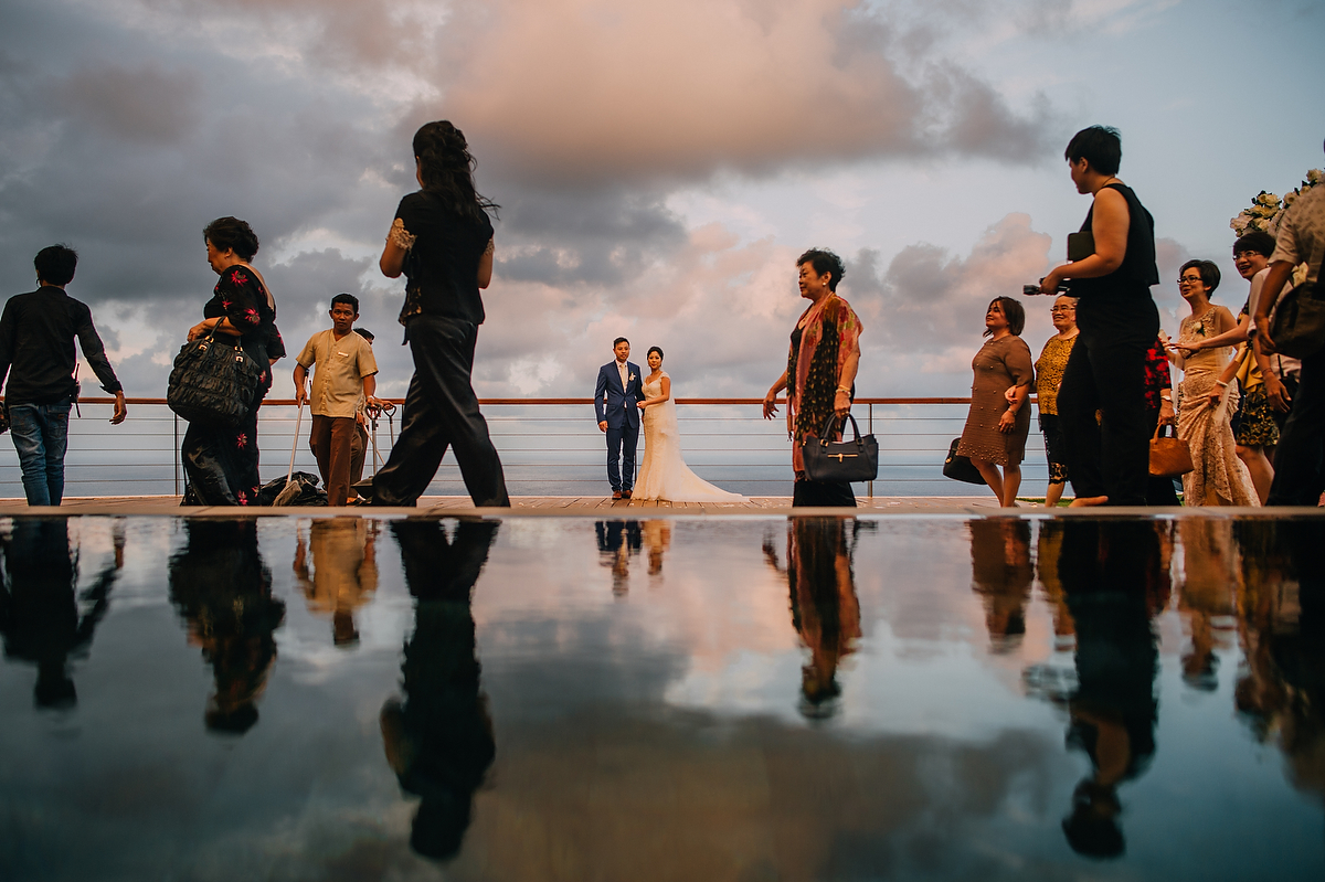 wedding-aprilia-chris-theedge-uluwatu-diktatphotography-weddinginbali-weddingdestination-78