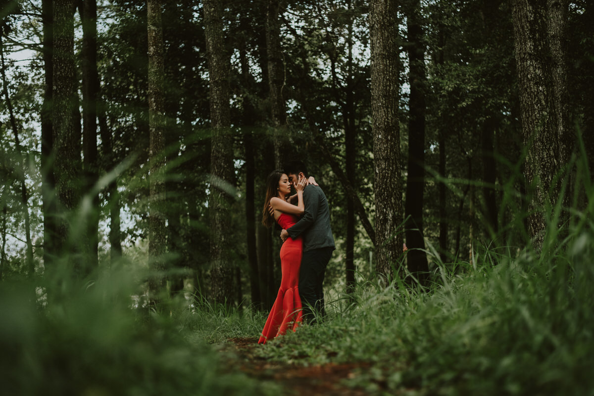 bali engagement destination-prewedding in bali - bali photographer - lake tamblingan - mount batur - profesional bali wedding photographer - diktatphotography - H&Z prewedding - 43