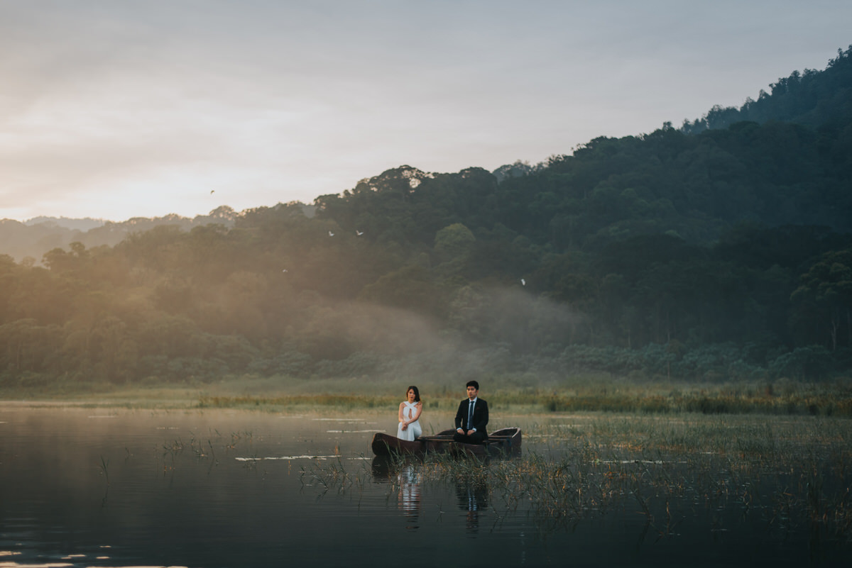 bali engagement destination-prewedding in bali - bali photographer - lake tamblingan - mount batur - profesional bali wedding photographer - diktatphotography - H&Z prewedding - 48