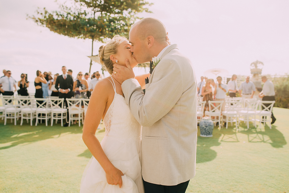 diktatphotography-weddinginsemarabeachhouse-canggu-bali-baliweddingdestination-weddinginbali-baliweddingphotographer-64