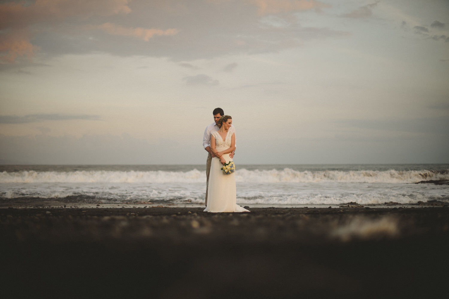 bali-wedding-destination-wedding-in-bali-bali-photographer-pantai-purnama-ubud-wedding-profesional-bali-wedding-photographer-diktatphotography-vania-pedro-106