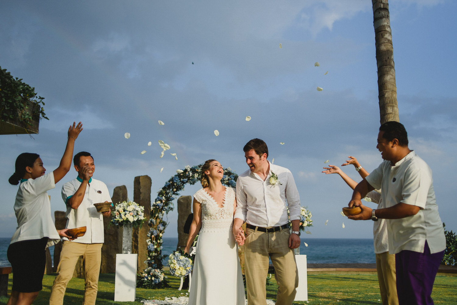 bali-wedding-destination-wedding-in-bali-bali-photographer-pantai-purnama-ubud-wedding-profesional-bali-wedding-photographer-diktatphotography-vania-pedro-81