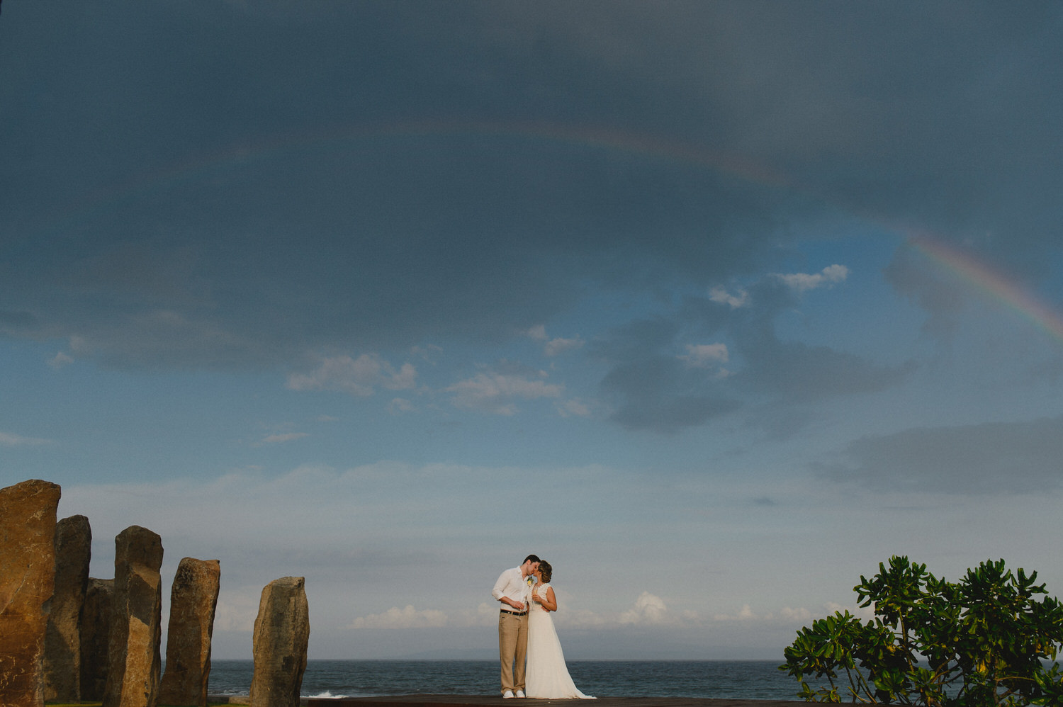 bali-wedding-destination-wedding-in-bali-bali-photographer-pantai-purnama-ubud-wedding-profesional-bali-wedding-photographer-diktatphotography-vania-pedro-84