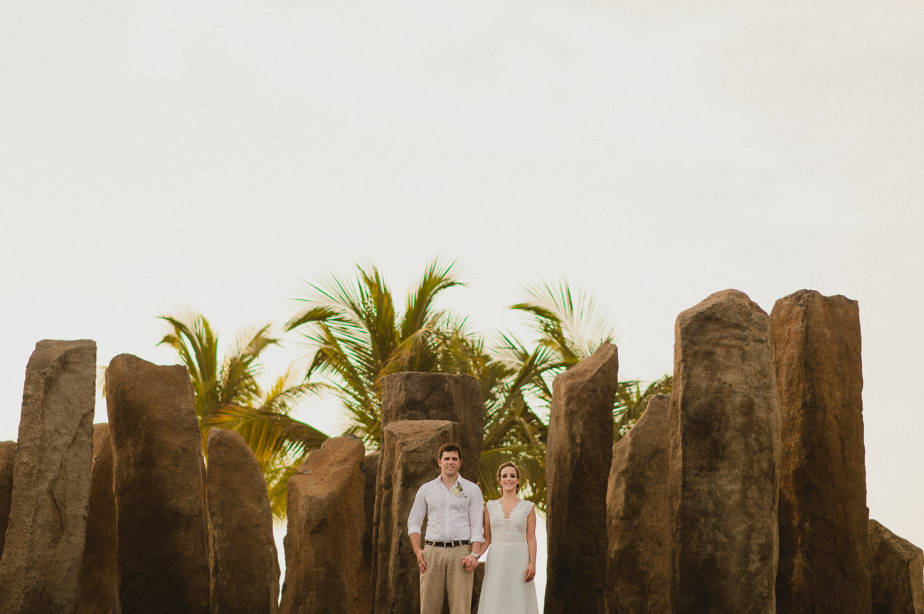 bali-wedding-destination-wedding-in-bali-bali-photographer-pantai-purnama-ubud-wedding-profesional-bali-wedding-photographer-diktatphotography-vania-pedro-96