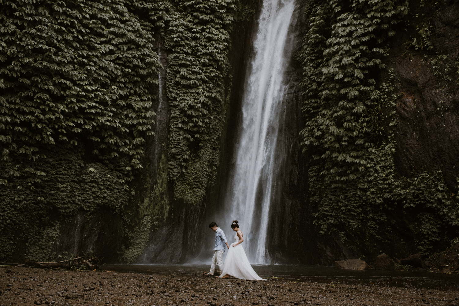 preweddinginbali-bali-batur-ubud-diktatphotography-engagemnet-baliweddingphotographer-weddinginbali-34