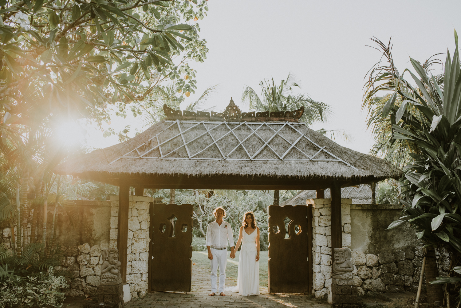 baliweddingdestination-weddinginbali-baliweddingphotographer-diktatphotography-bayuhsabbha-uluwatu-bali-58