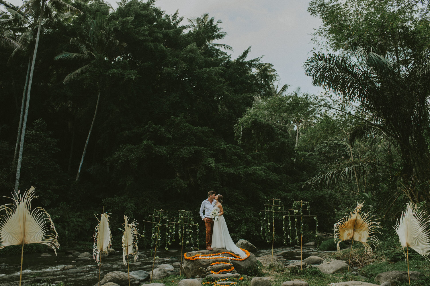 bali-wedding-ubud-wedding-wedding-destination-diktatphotography-kadek-artayasa-elaine-and-glenn-092