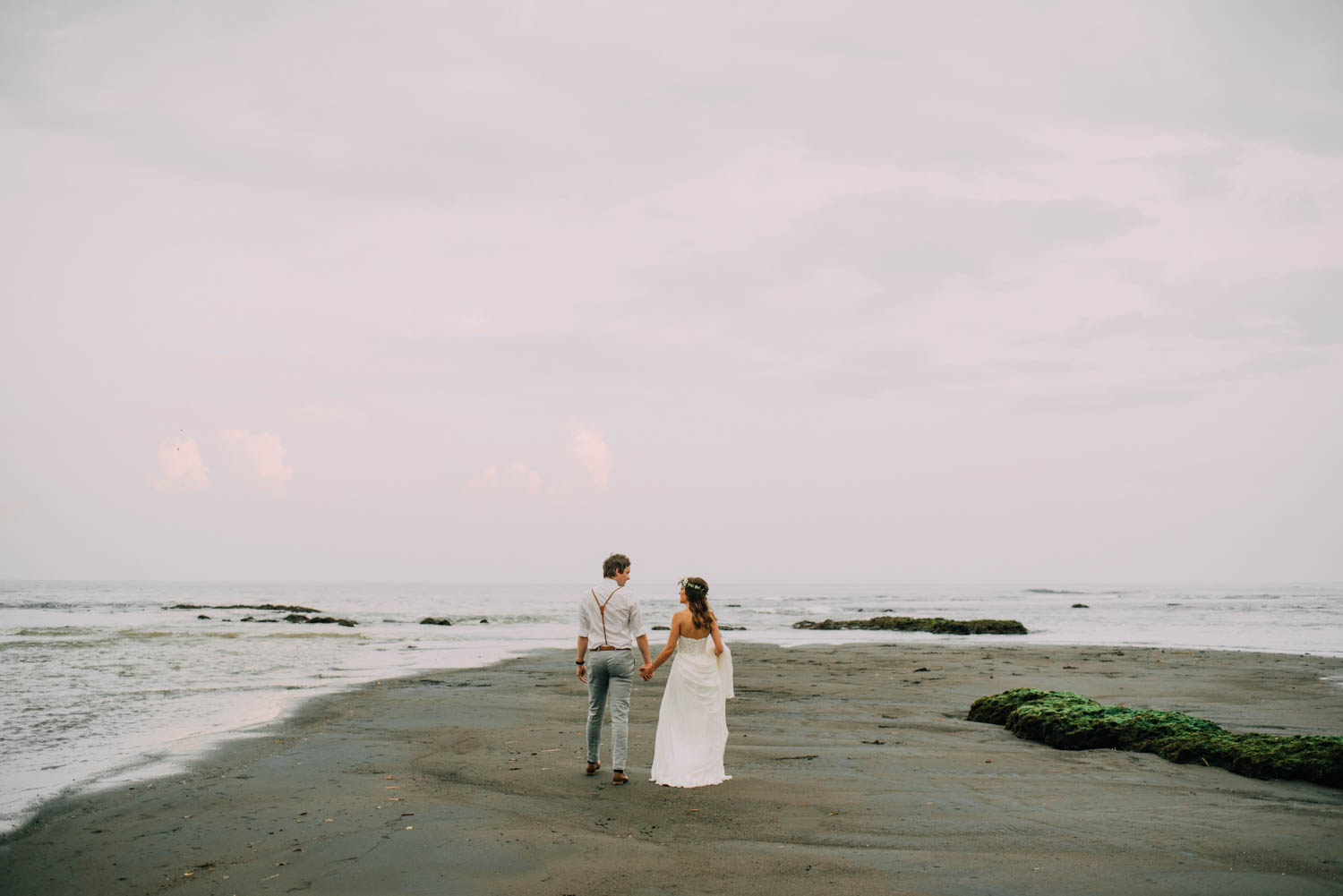 baliwedding-destination-diktatphotography-weddinginbali-baliweddingphotographer-villapusphapuri-83